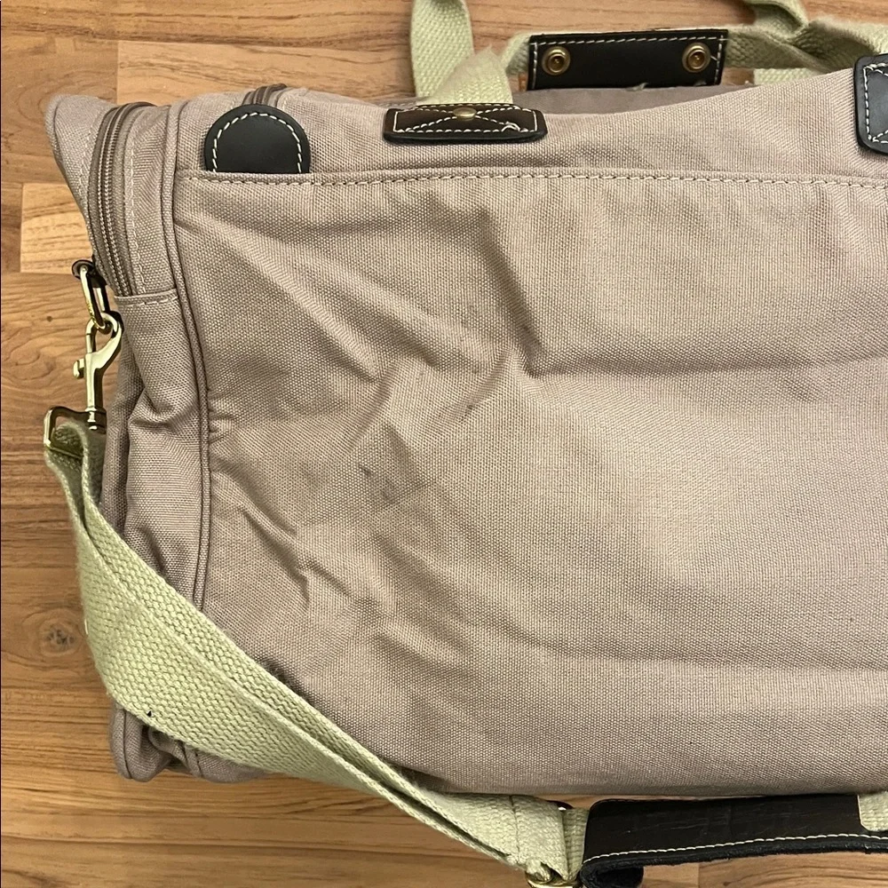 Eddie Bauer x Ford Tan Canvas Men's Duffle Bag Leather Details